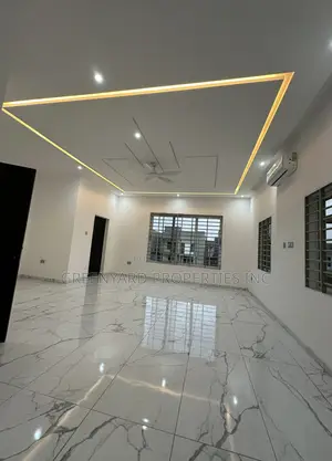 4bdrm House in Lakeside Estate for rent
