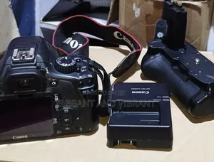 Canon Camera Eos Kiss X4 18mp Bundle