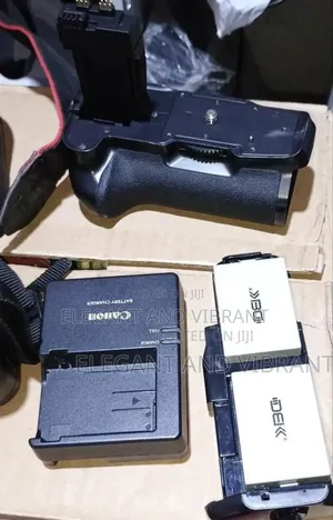 Canon Camera Eos Kiss X4 18mp Bundle