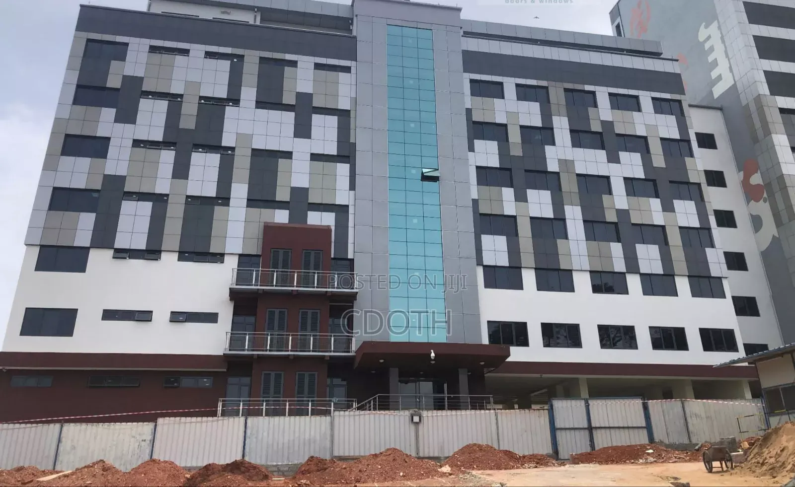 Glass Windows and Doors,Bathroom Glass Case,Office Cage Available.