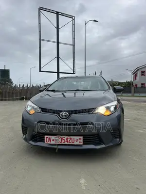 Toyota Corolla LE 4dr Sedan (1.8L 4cyl CVT) 2014 Gray