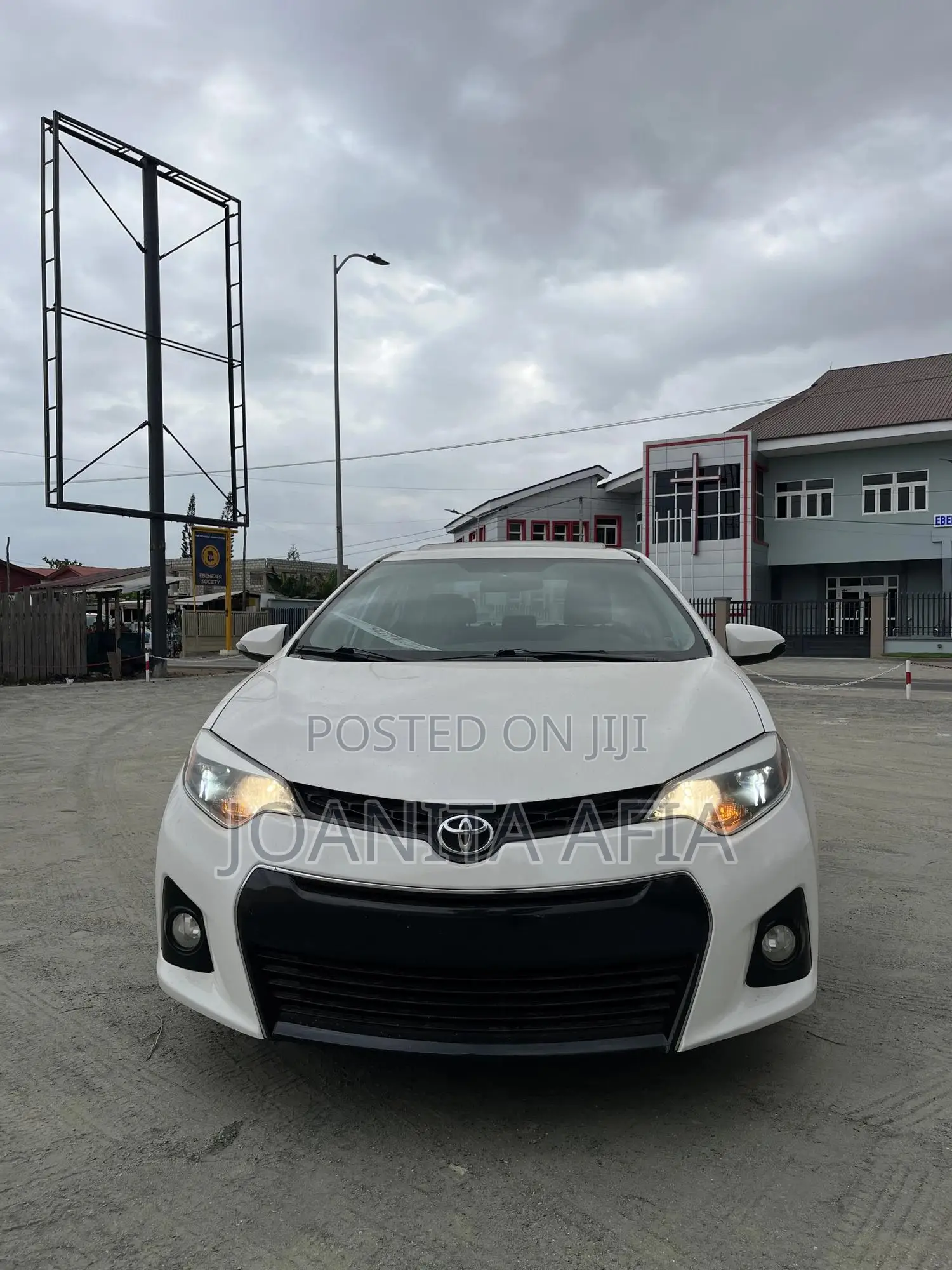 Toyota Corolla 2016 White