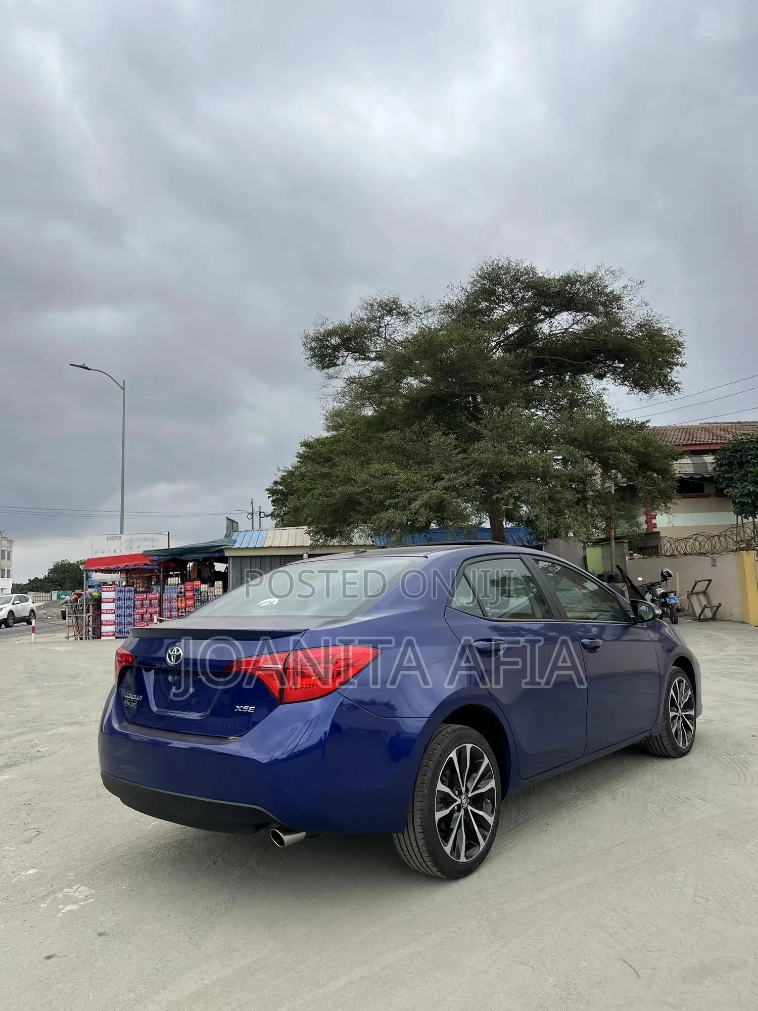 Toyota Corolla XSE 4dr Sedan (1.8L 4cyl CVT) 2017 Blue