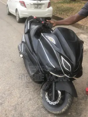 Yamaha Majesty 2015 Black