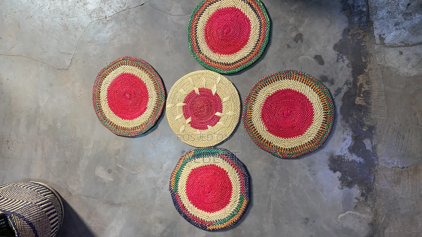Placemat / Wall Decor / Fruit Basket (Straw Woven)
