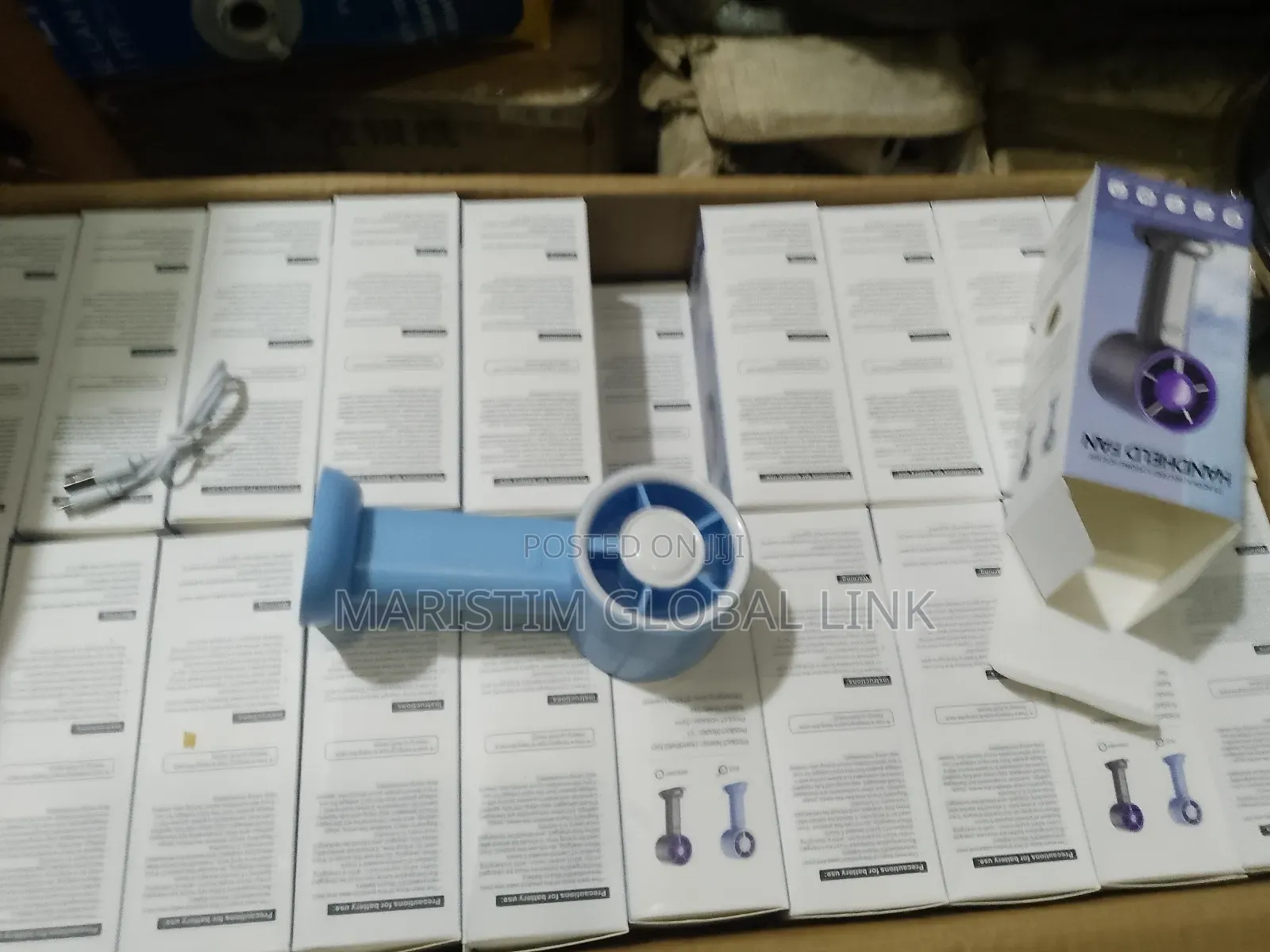 Quality Handheld Fan (Phone Holder)