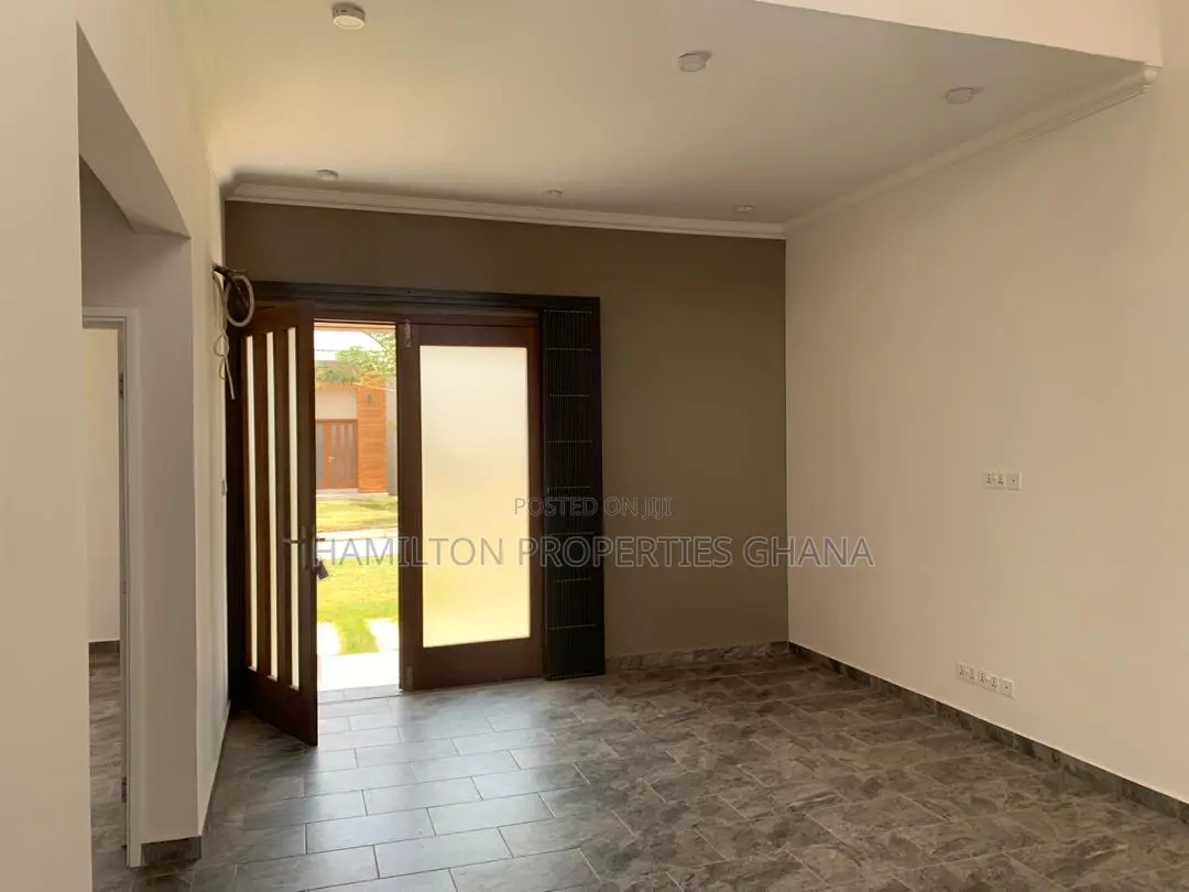 3bdrm Townhouse / Terrace in East Legon Hills for rent