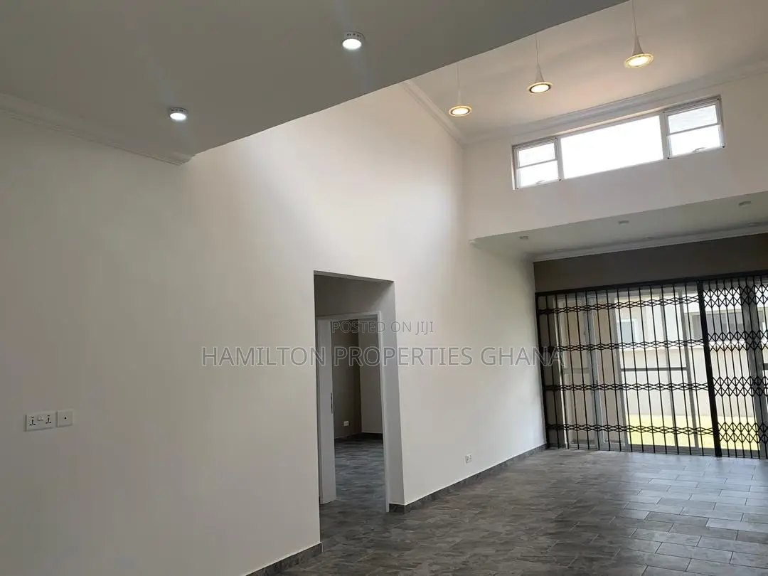 3bdrm Townhouse / Terrace in East Legon Hills for rent