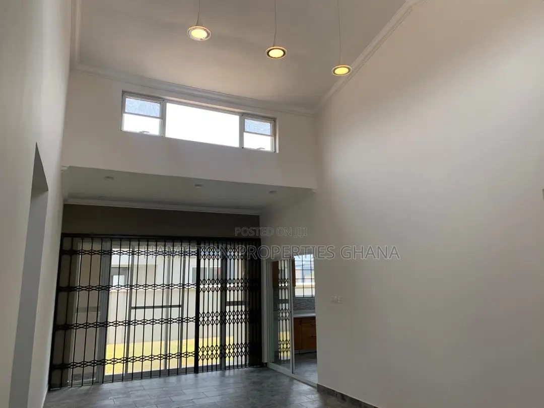 3bdrm Townhouse / Terrace in East Legon Hills for rent