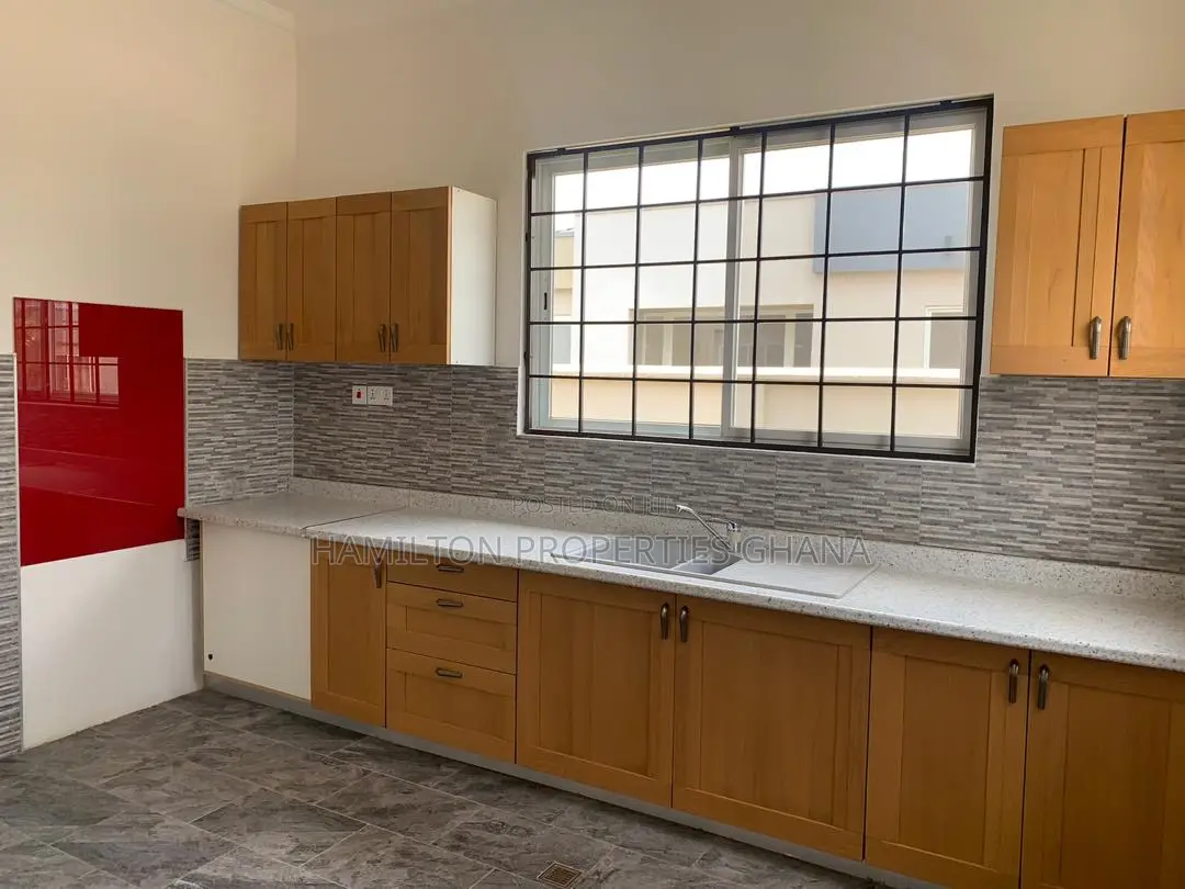 3bdrm Townhouse / Terrace in East Legon Hills for rent