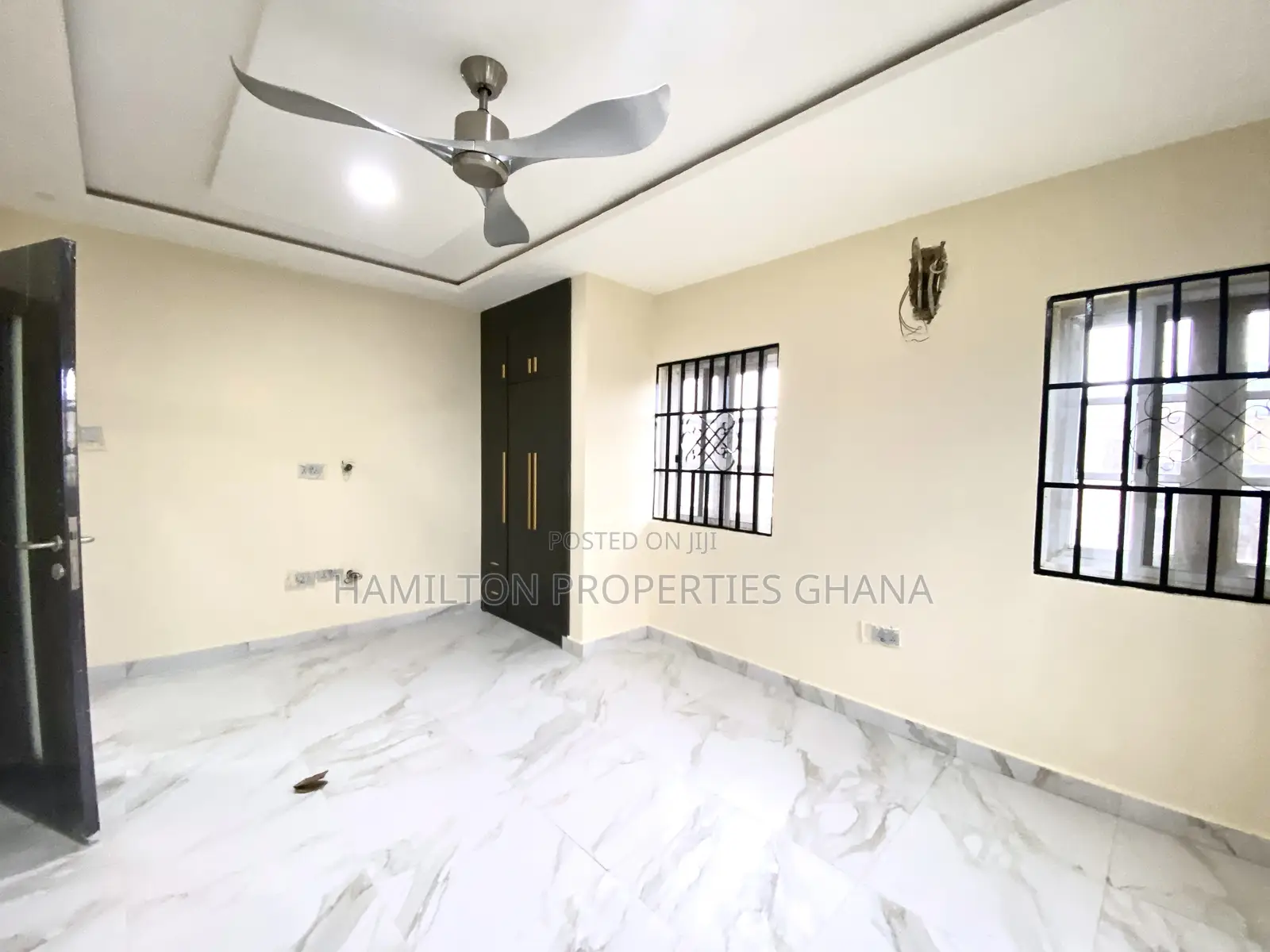 2bdrm Apartment in American House, East Legon for rent
