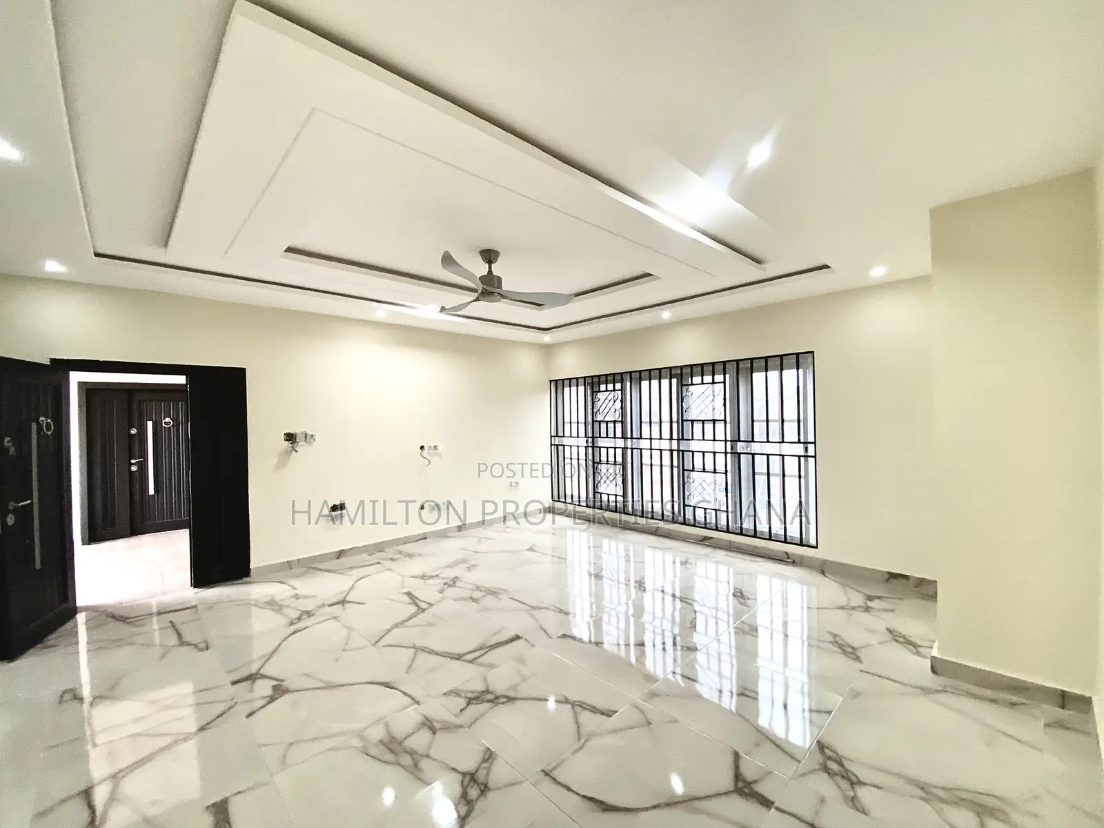 2bdrm Apartment in American House, East Legon for rent