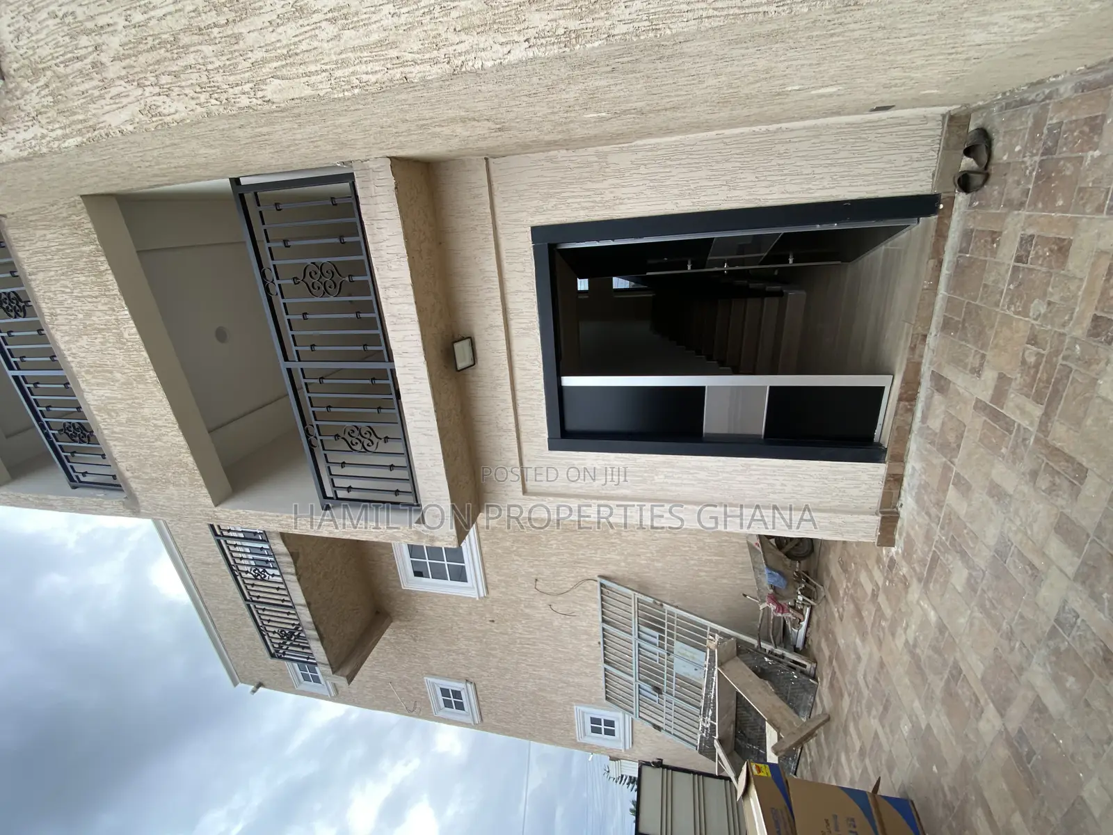 1bdrm Apartment in American House, East Legon for rent
