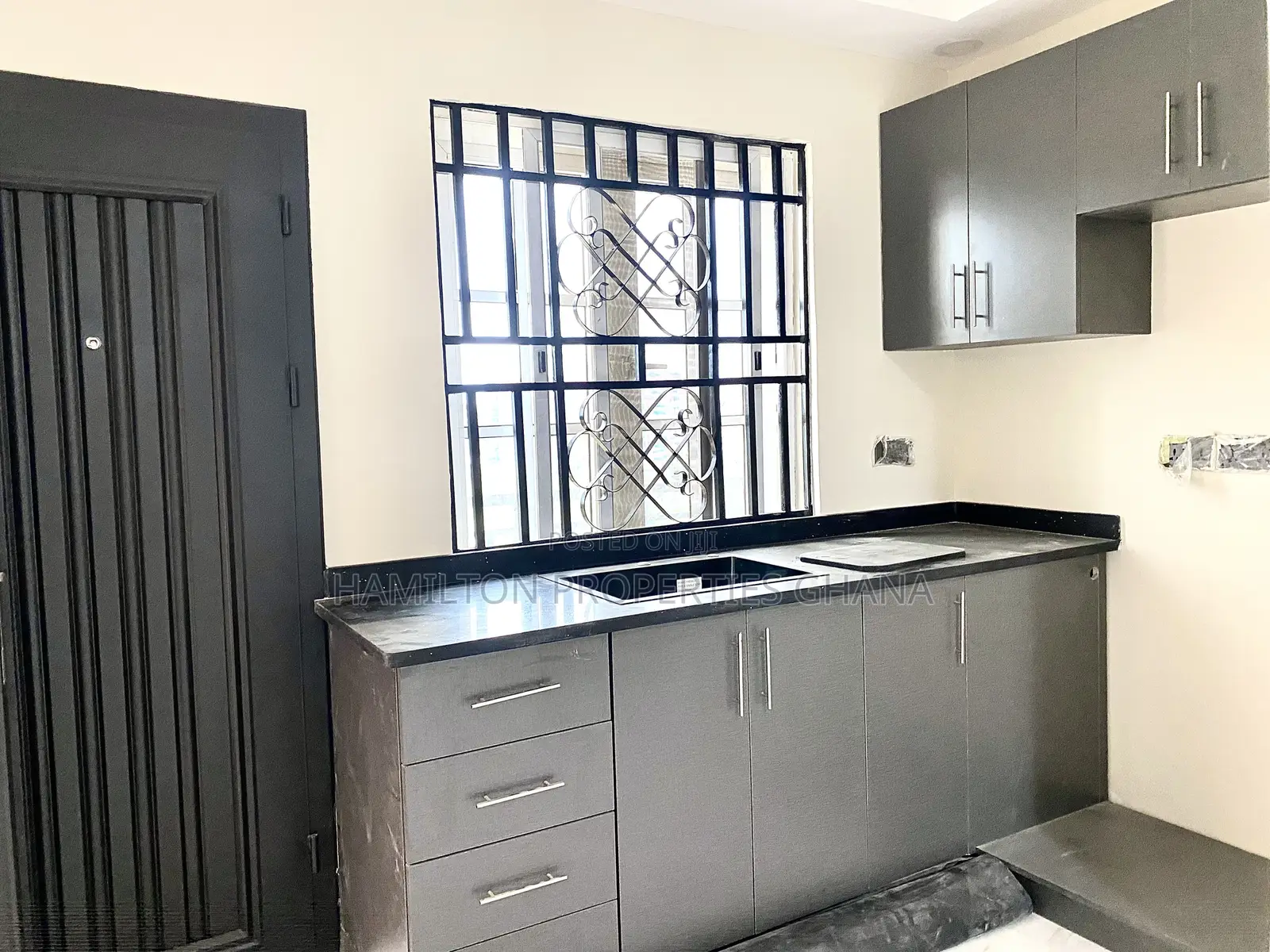 1bdrm Apartment in American House, East Legon for rent