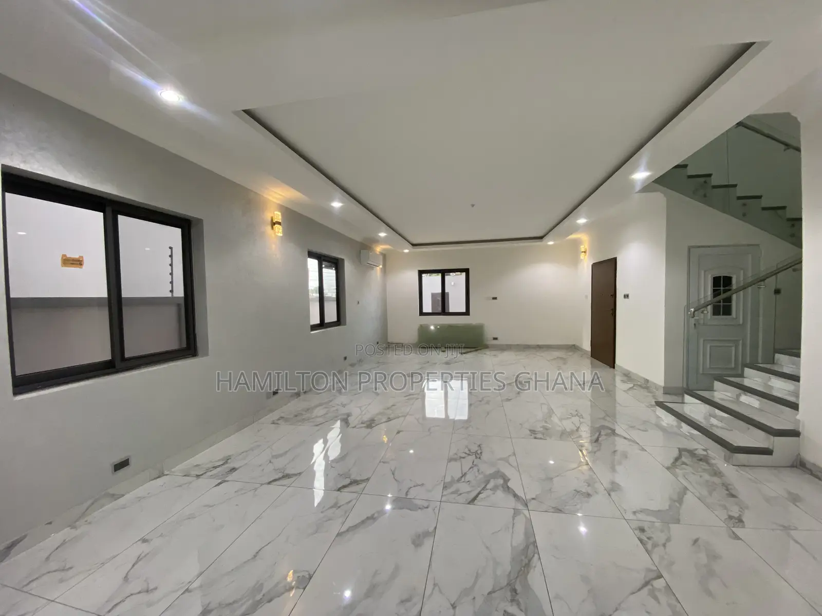 4bdrm Mansion in East Legon Lagos for rent