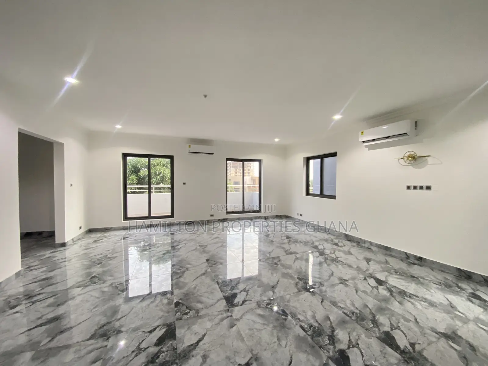 4bdrm Mansion in East Legon Lagos for rent
