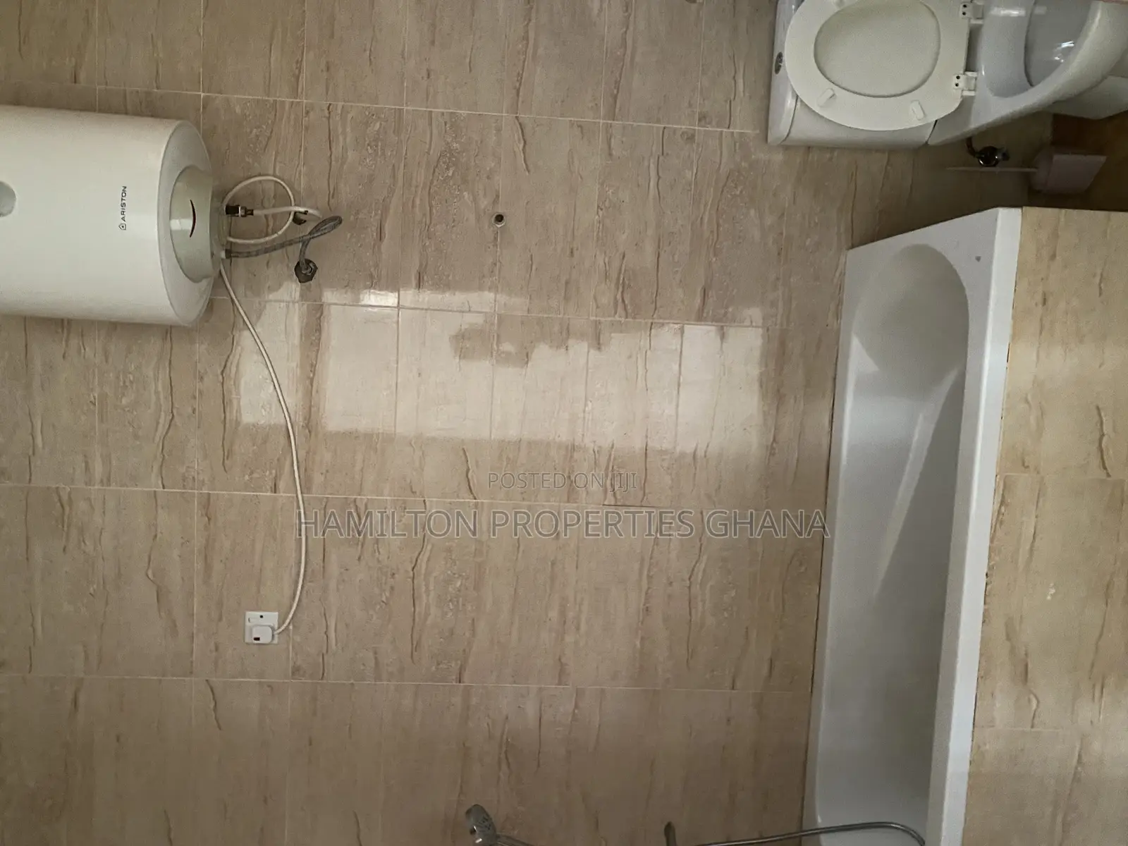 3bdrm Apartment in American House, East Legon for rent