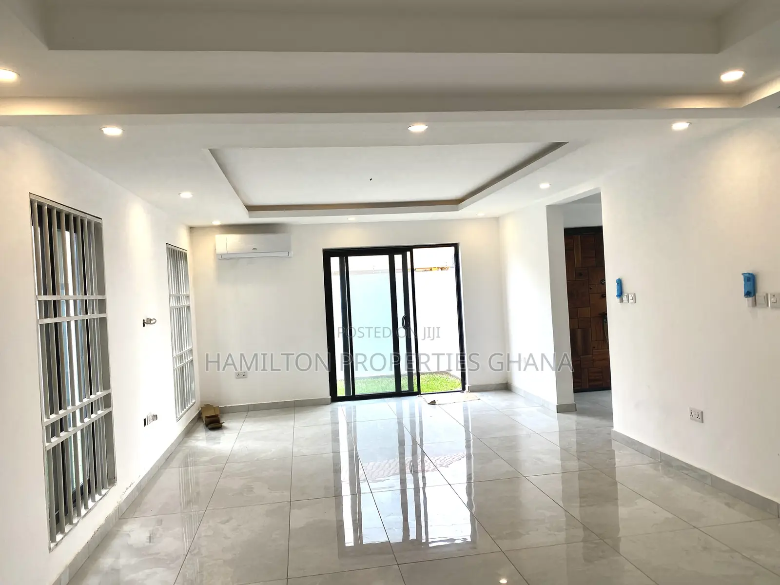 4bdrm House in Boundary Road, East Legon for sale