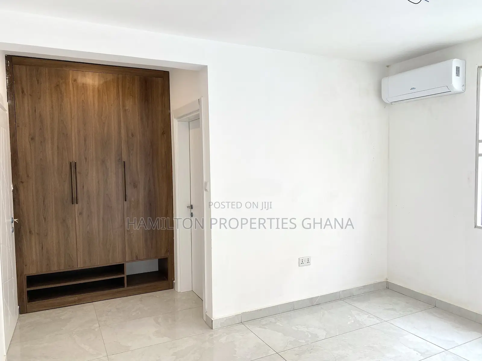 4bdrm House in Boundary Road, East Legon for sale