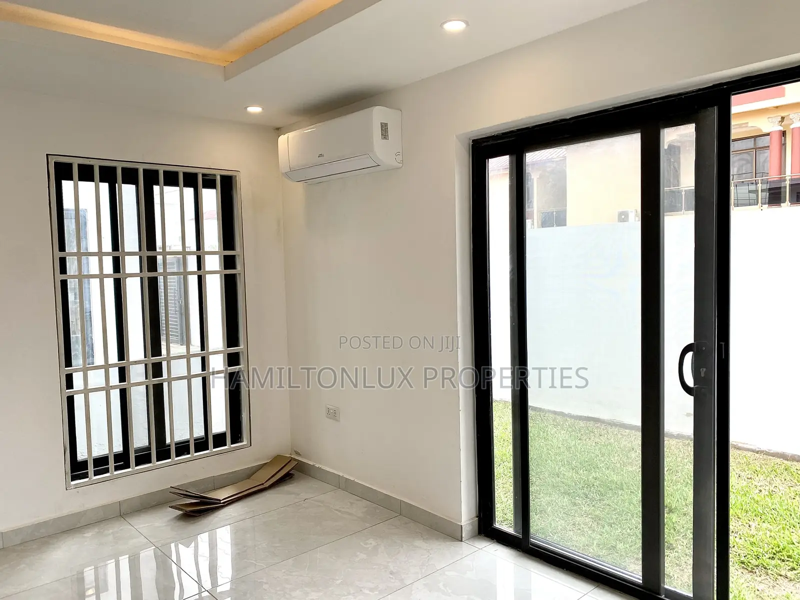 4bdrm House in Boundary Road, East Legon for sale
