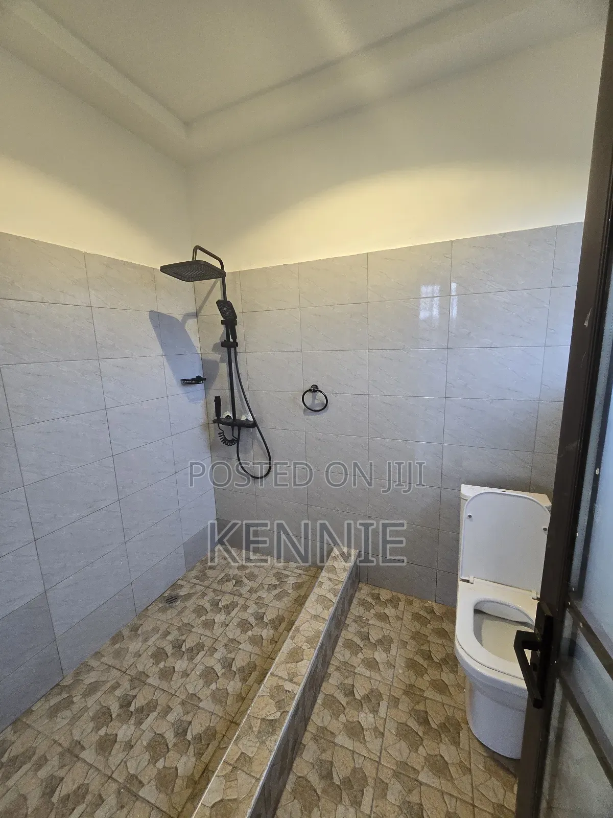 3bdrm Apartment in Amasaman for rent