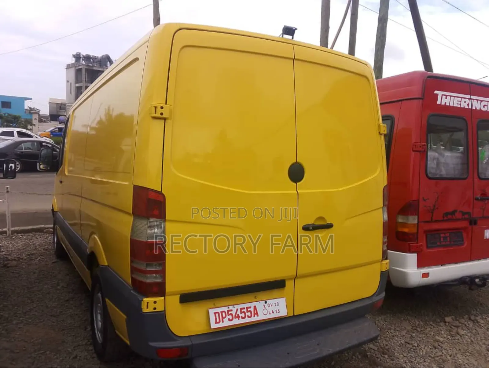 Mercedes-Benz Sprinter 2012 Yellow
