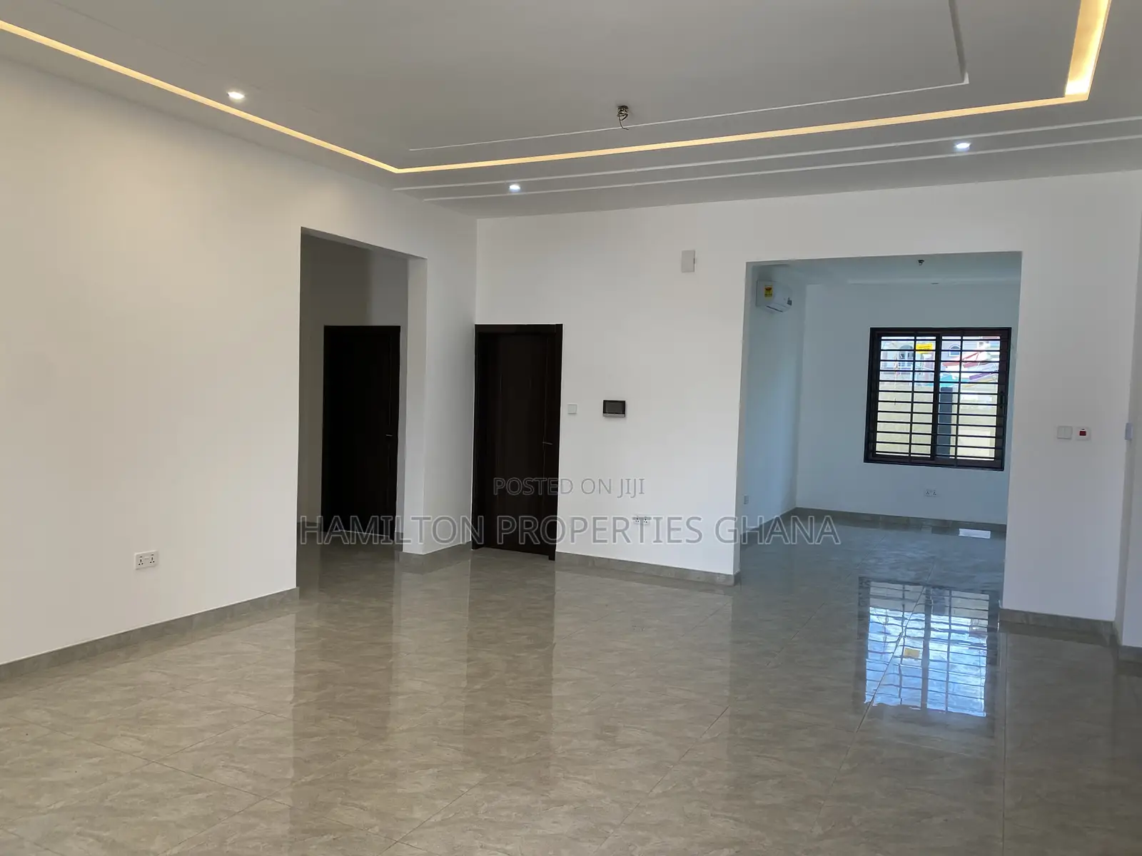 4bdrm House in Lakeside Estates for sale