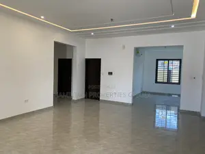 4bdrm House in Lakeside Estates for sale
