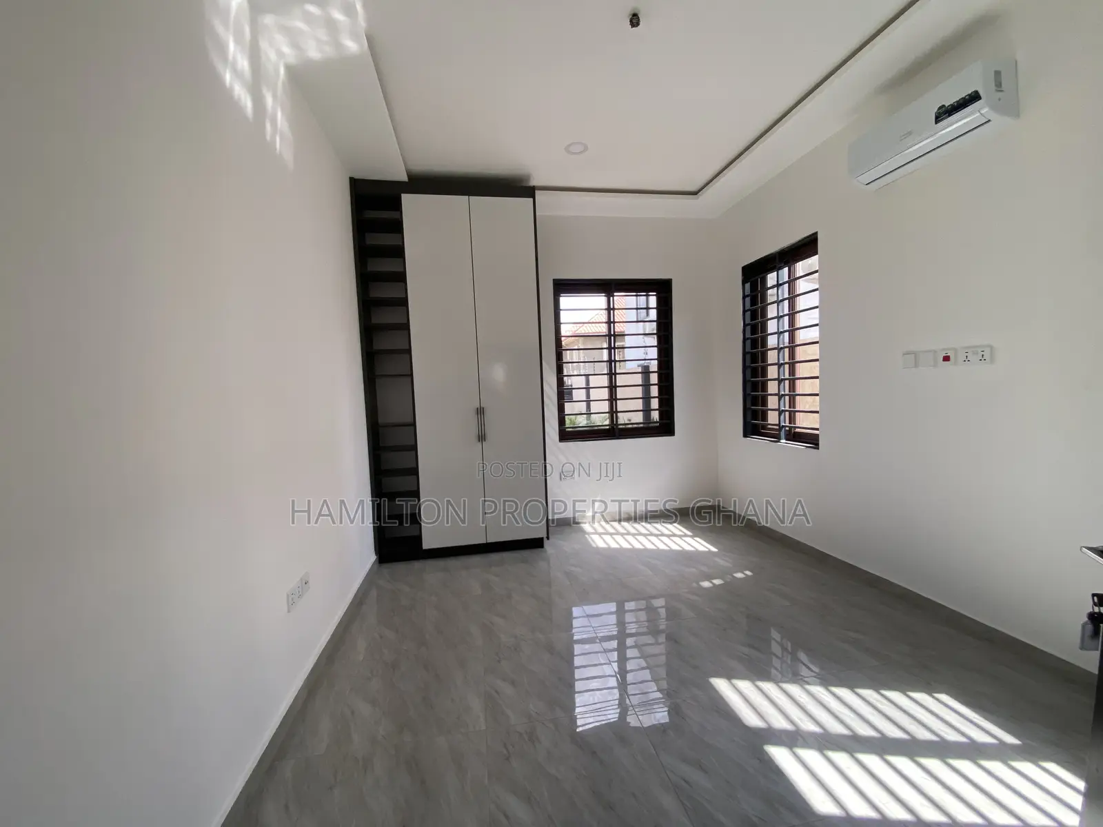 4bdrm House in Lakeside Estates for sale
