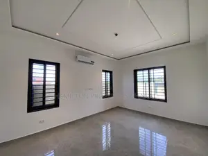 4bdrm House in Lakeside Estates for sale