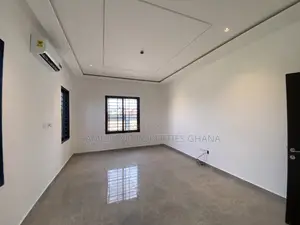 4bdrm House in Lakeside Estates for sale