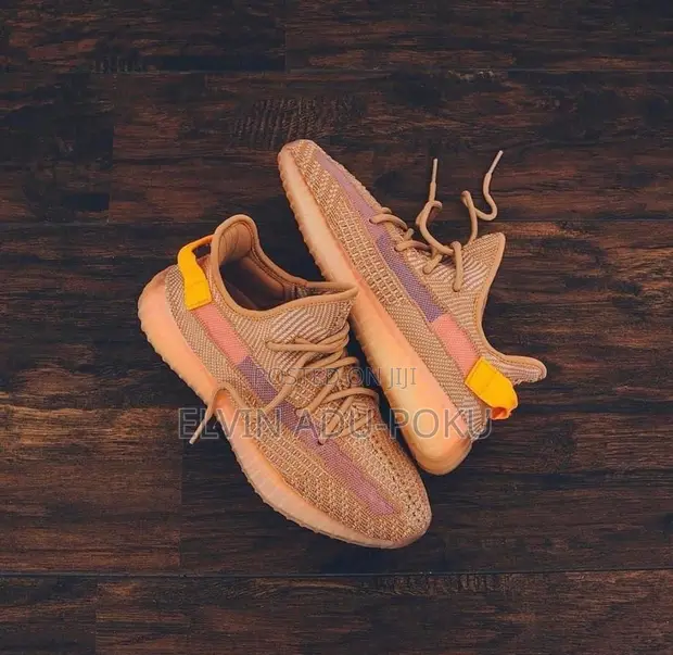 Adidas Yeezy Boost 350 V2 "Clay" Sneakers for sale - Elvin Adu-poku   Price: GH 400 on Jiji.com.gh [Dansoman]