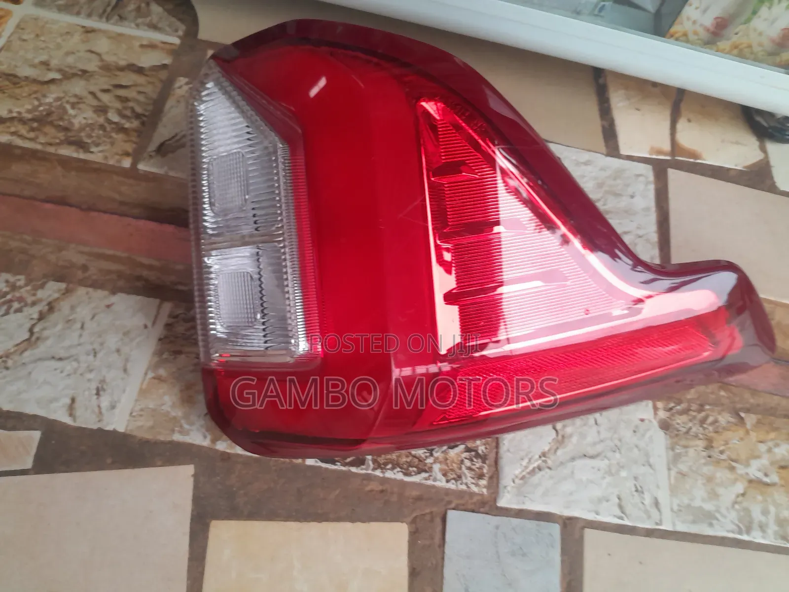 Ford Explorer 2020 Tailight Lh