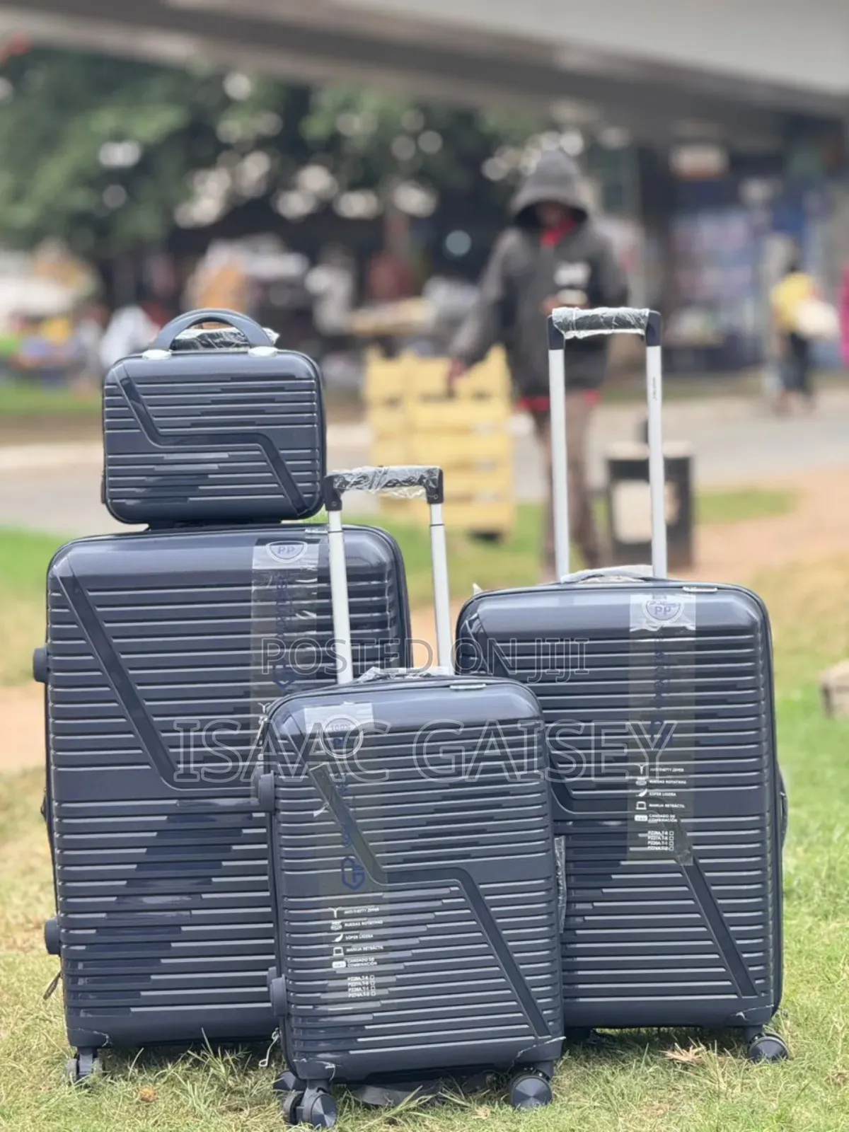 4 In 1 Durable Anticrake Luggages/Travel Bags