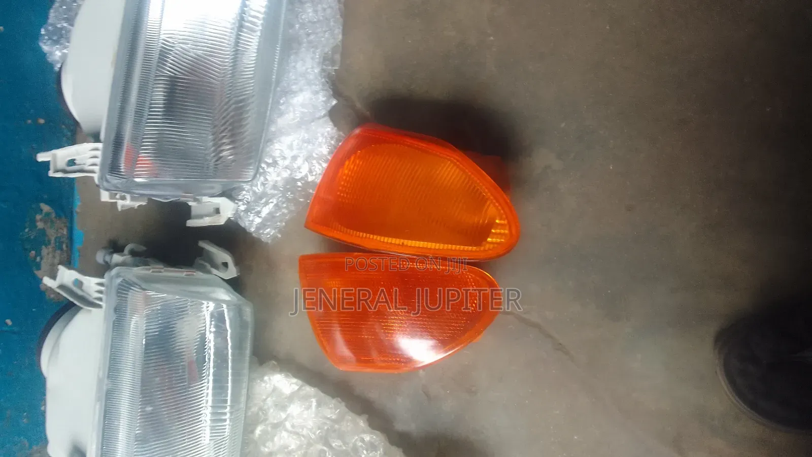 Opel Astra Trafficator or Side Light Pair.