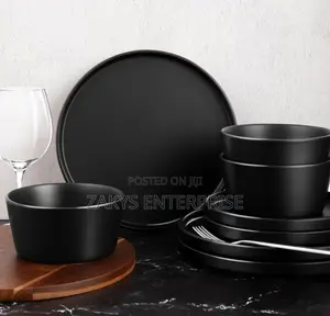 Lux Matte Black Dinnerset