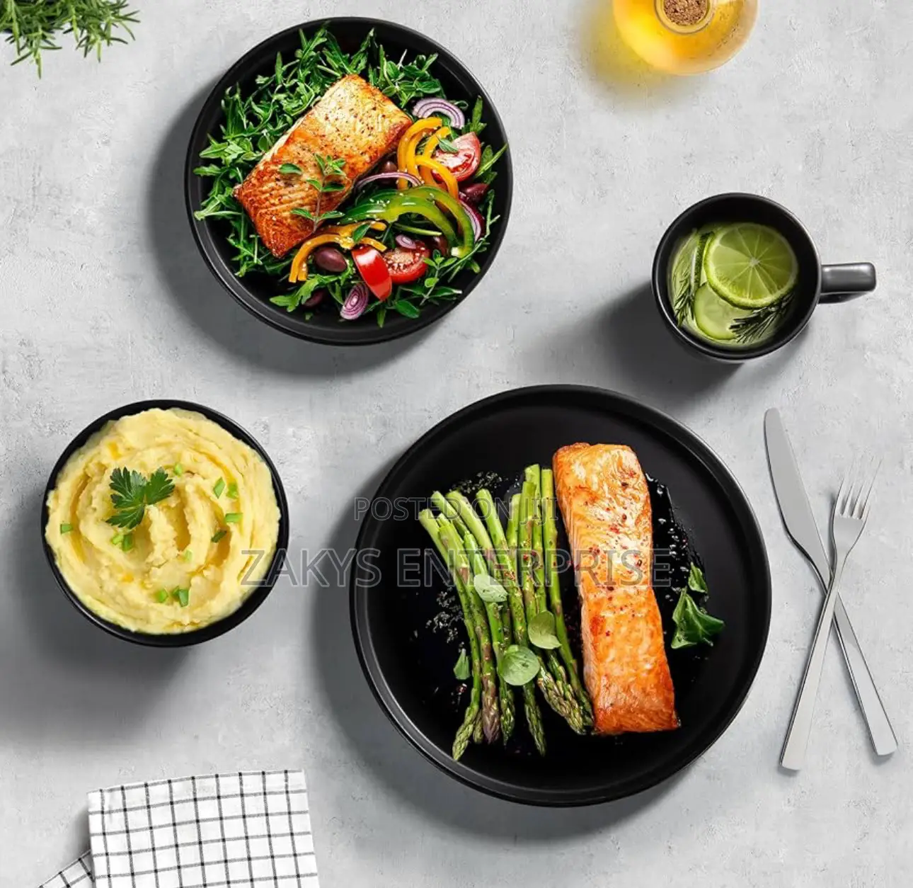 Lux Matte Black Dinnerset