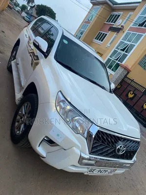 Rent a Car- Toyota Prado.