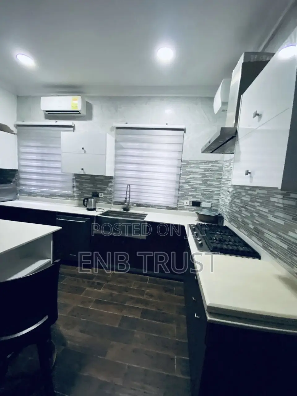 7bdrm Duplex in Ofankor Barrier, Post Office Area for sale