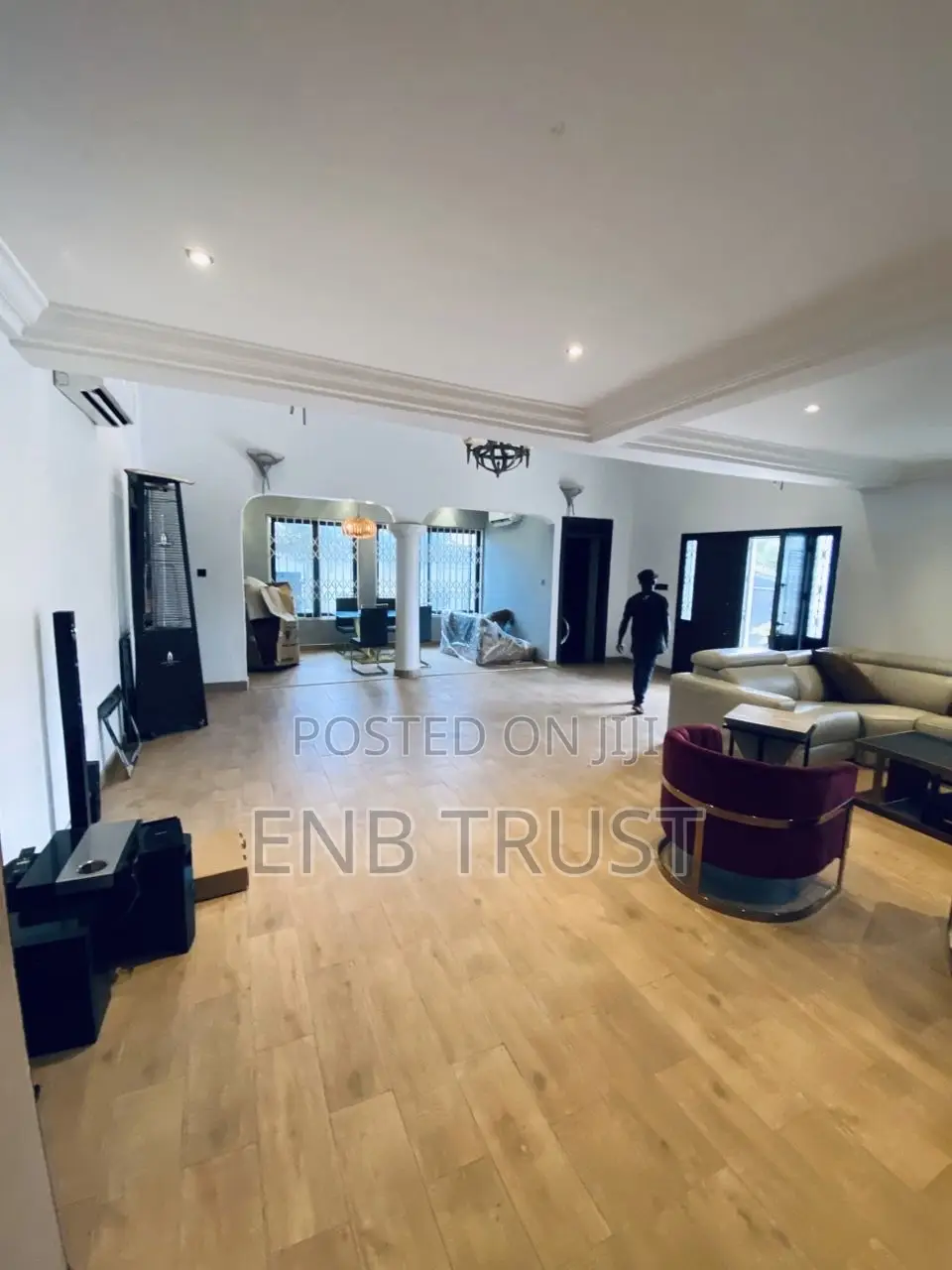7bdrm Duplex in Ofankor Barrier, Post Office Area for sale
