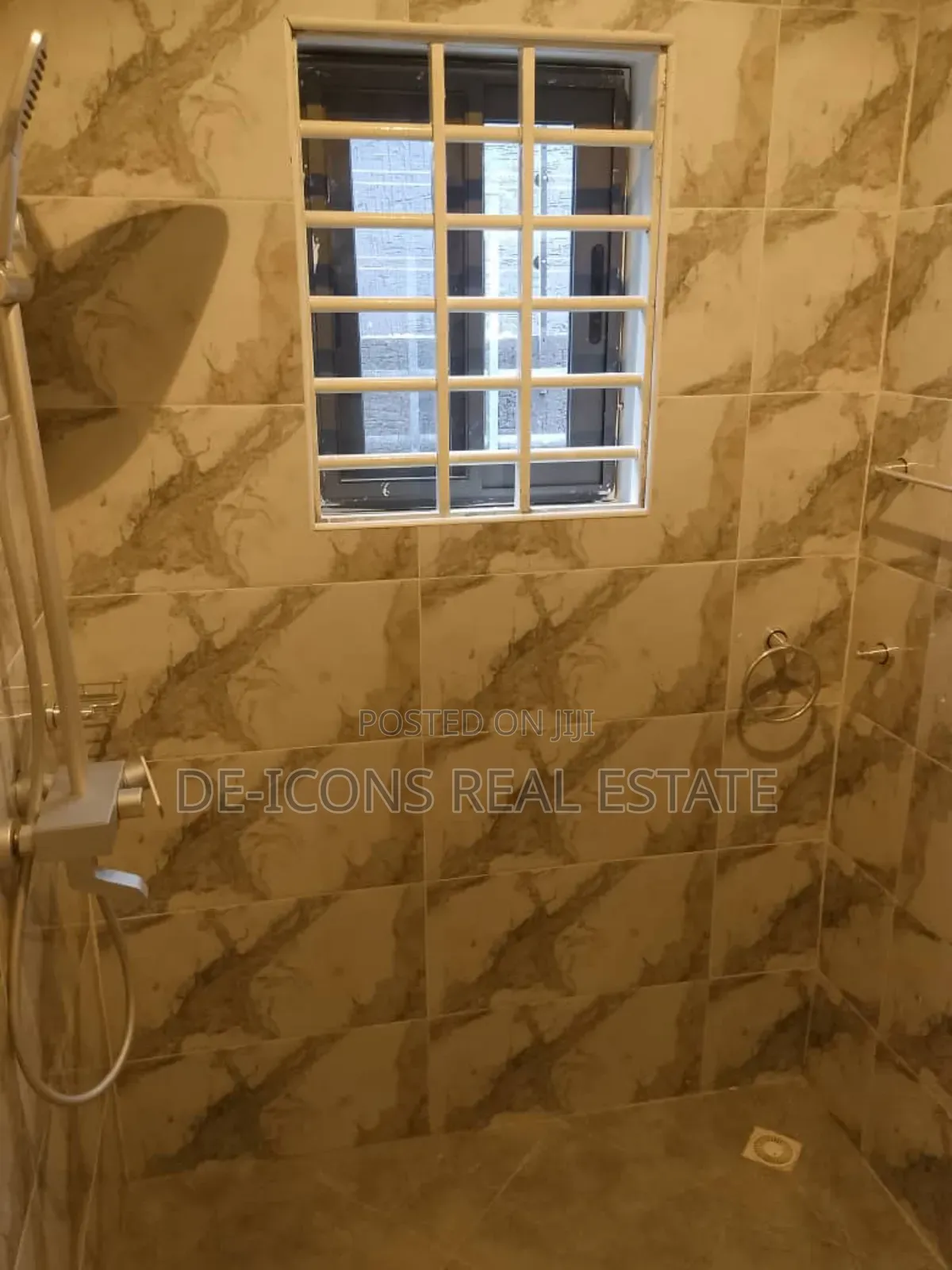 2bdrm House in De-Icons Real Estate, Awutu Senya East Municipal