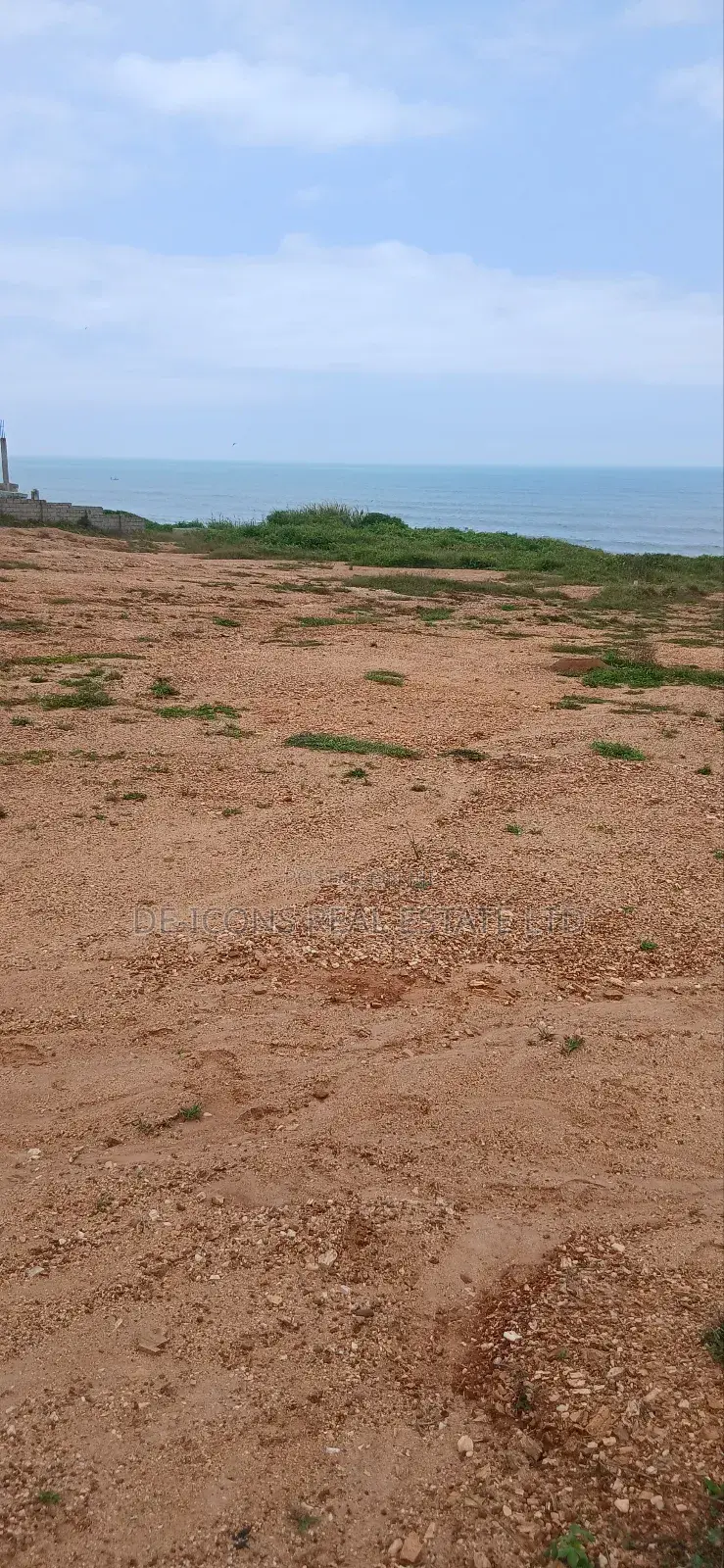 Beachfront Land for Sale at Dawa Near Nyanyano