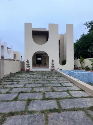 4bdrm House in East Legon, Bawaleshie for sale