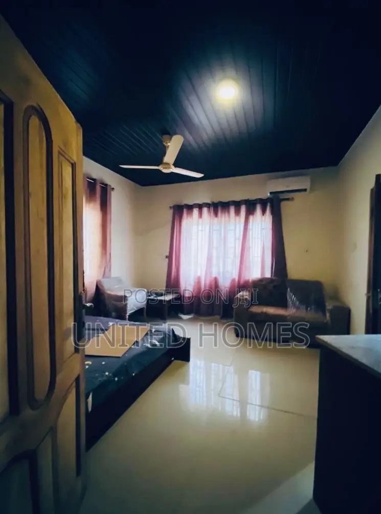 Furnished 20bdrm House in West Hills Mall Area for rent