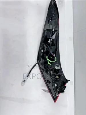 2018-2023 Toyota Camry Halogen Right Tail Light
