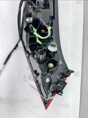 2018-2023 Toyota Camry Halogen Right Tail Light