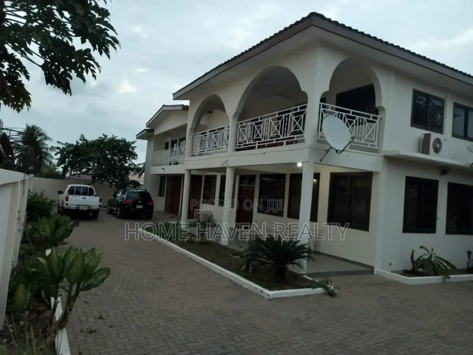 6bdrm House in Haasto Total, Haatso for sale