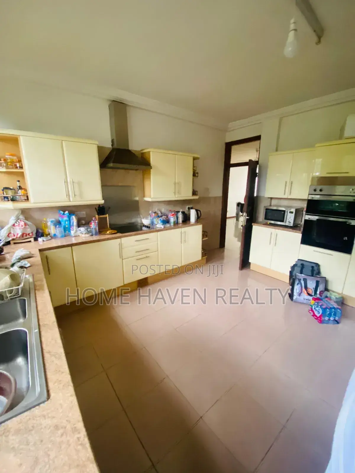 6bdrm House in Haasto Total, Haatso for sale