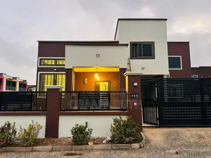 4bdrm Townhouse / Terrace in Adenta for rent