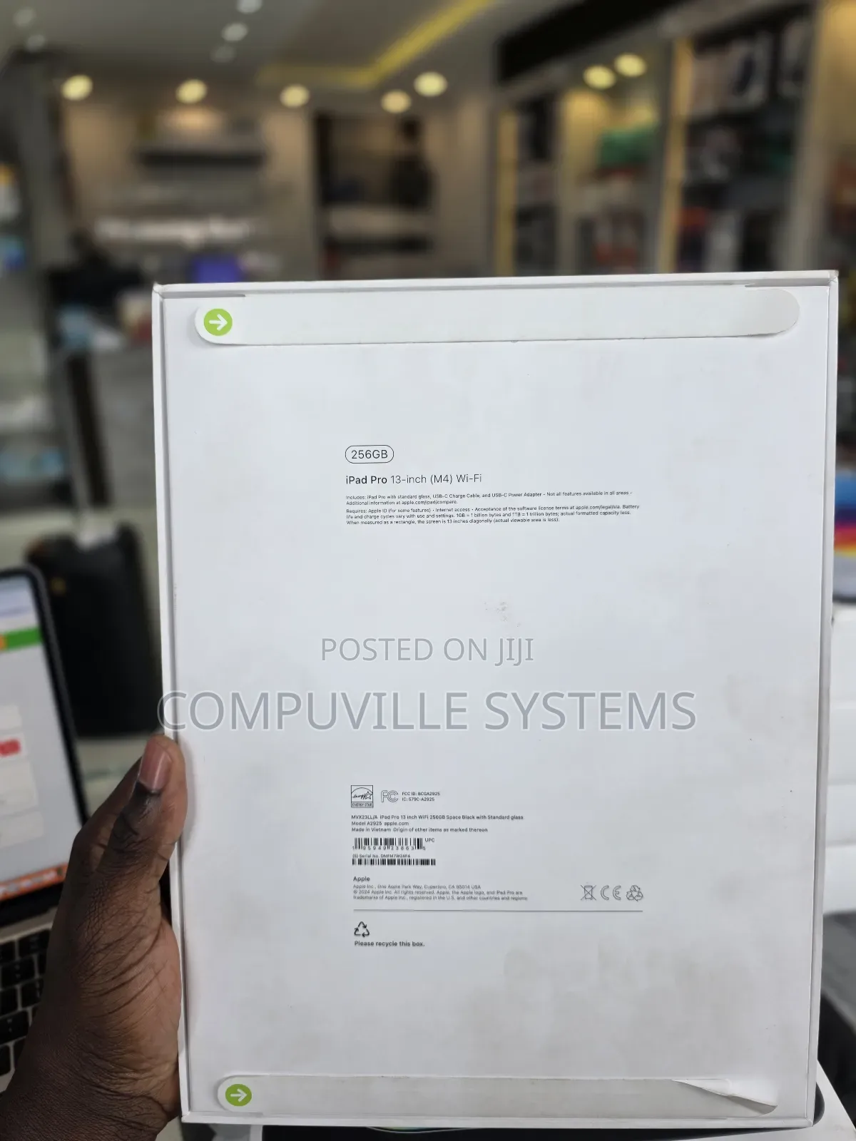 New Apple iPad Pro 13 (2024) 256 GB Black